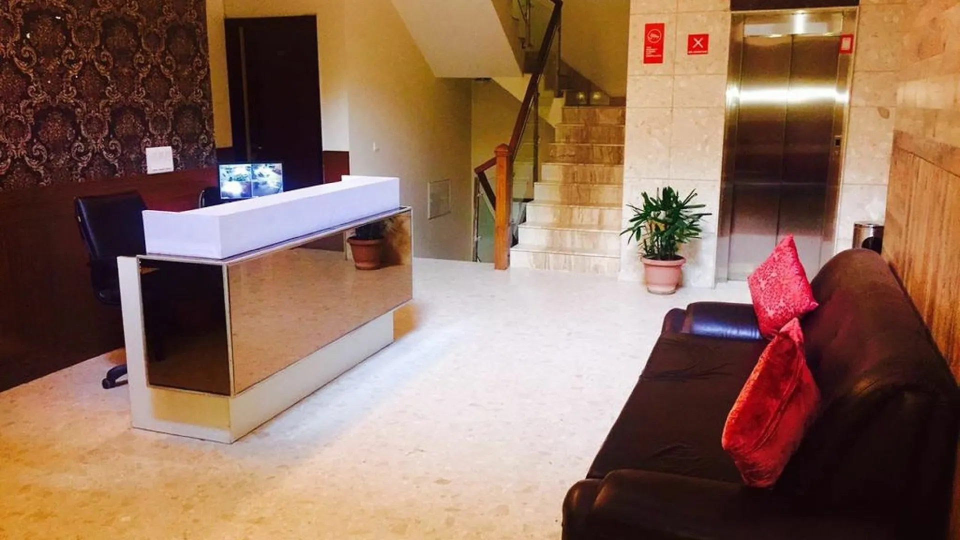 *** Отель Amazone Holidays Guest House Гургаон Индия