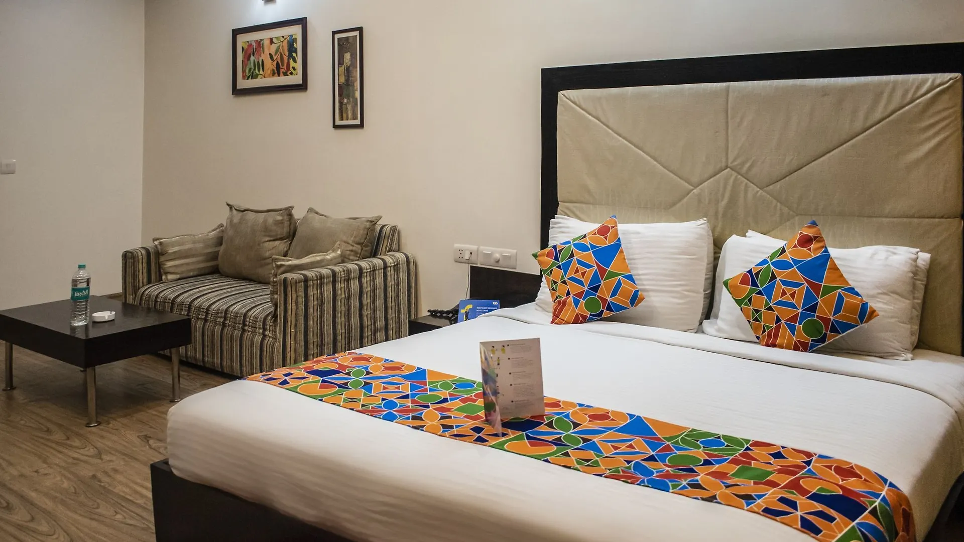 Отель Amazone Holidays Guest House Гургаон