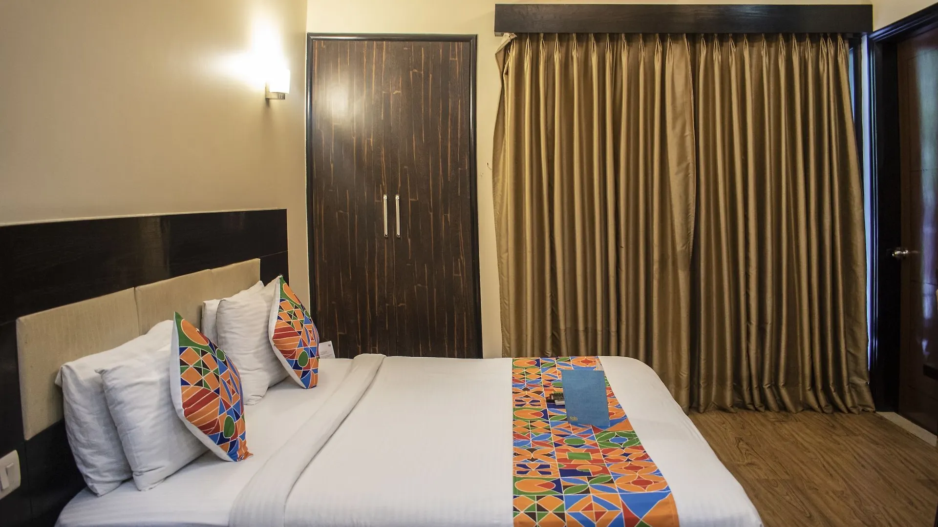 Отель Amazone Holidays Guest House Гургаон